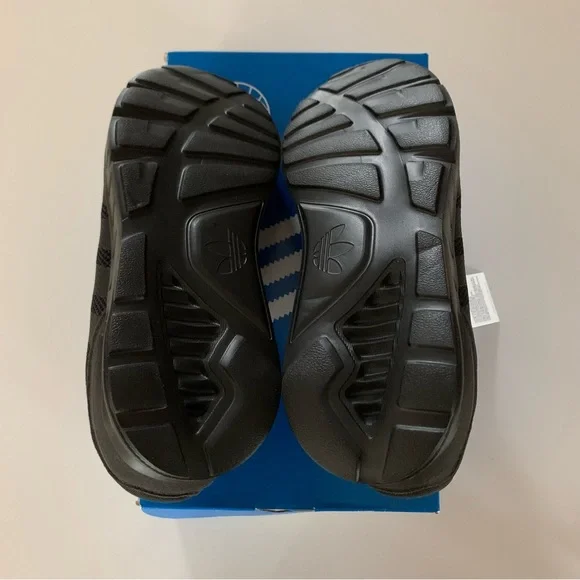 Adidas Kid’s Size 3 ZX 1K C Black Sneakers - Picture 4 of 8